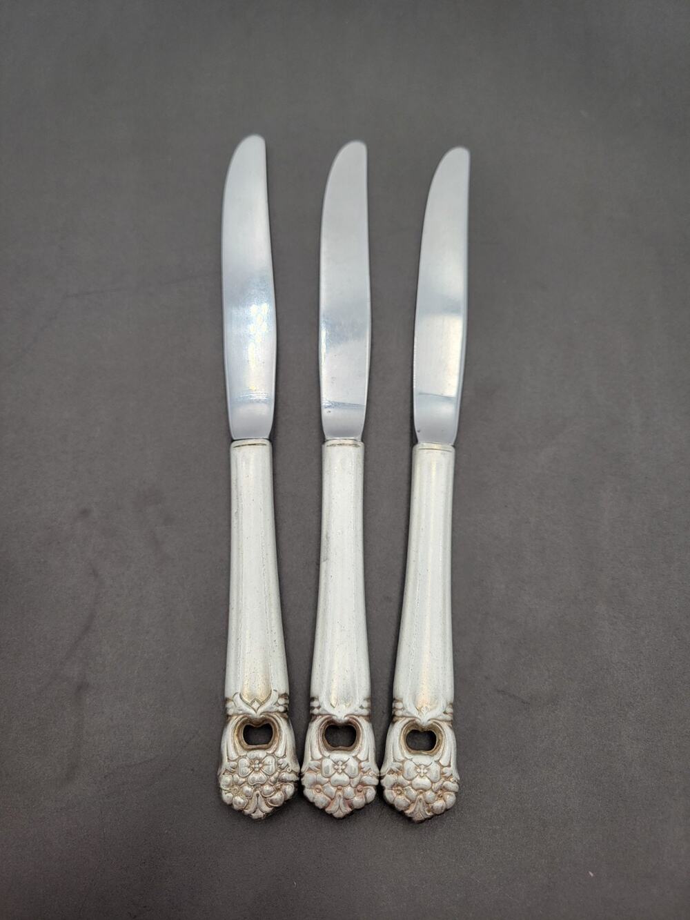 1847 Rogers Bros ETERNALLY YOURS Silverplate Set of 3 Hollow Dinner Knives Vtg